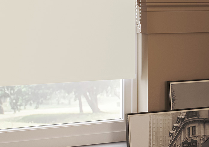 Trinity (Blackout), Vanilla - Roller Blind - Image 5